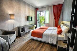Отель Kope Palace Тбилиси Двухместный номер с 1 кроватью или 2 отдельными кроватями и балконом-2